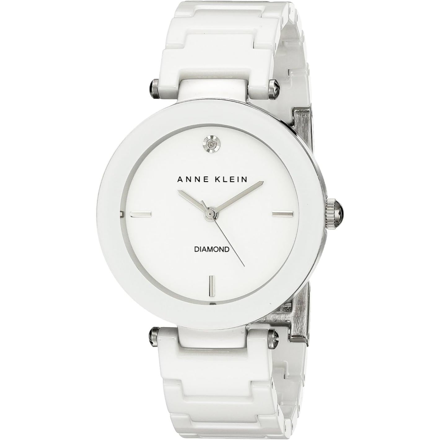 reloj Anne Klein AK/1019WTWT con esfera blanca minimalista, detalle tipo diamante en la esfera y correa blanca de resina vista frontal