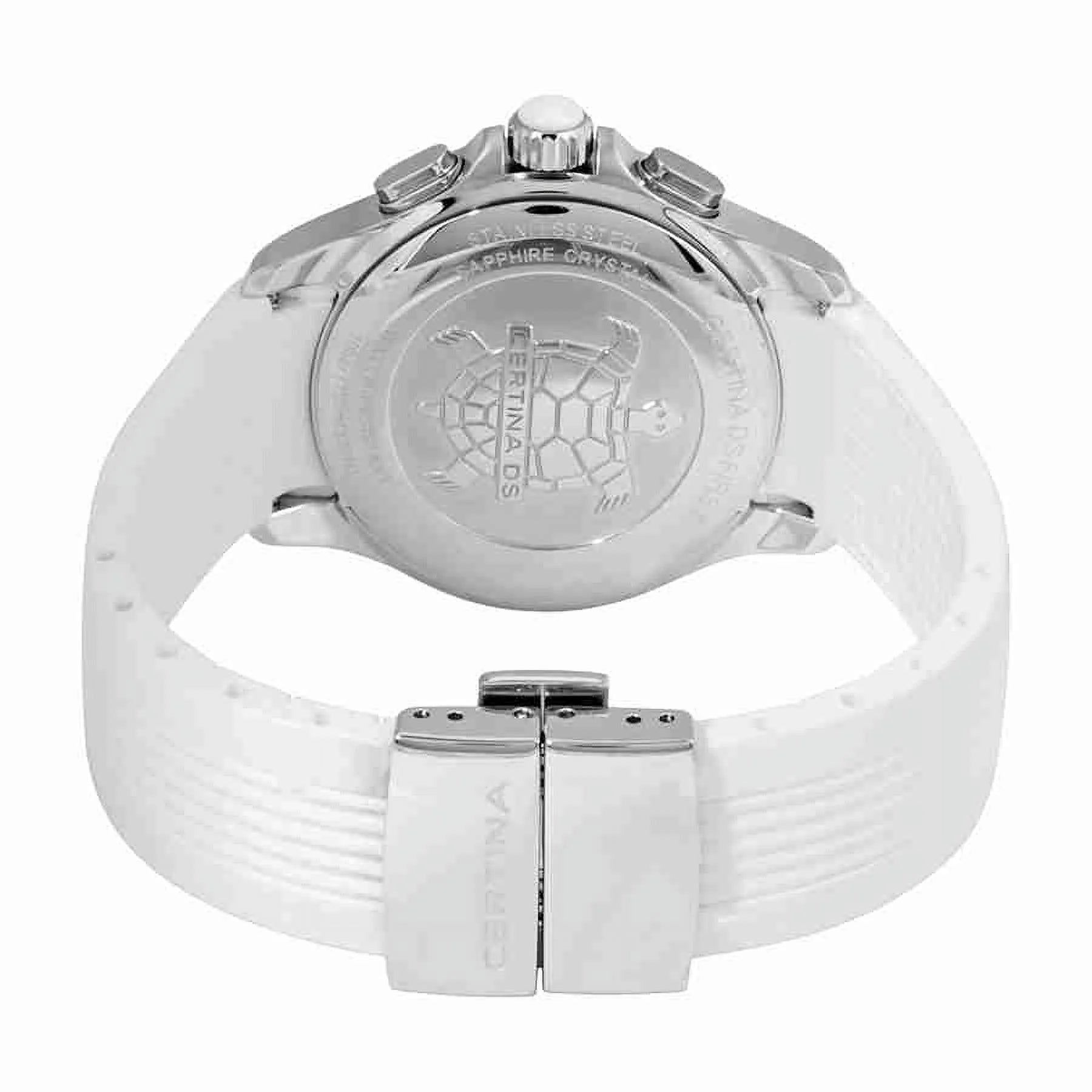 Vista trasera del Certina DS First Lady Chronograph C030.217.17.017.00 con tapa grabada con el emblema de la tortuga, caja de acero y correa blanca de caucho con cierre desplegable.