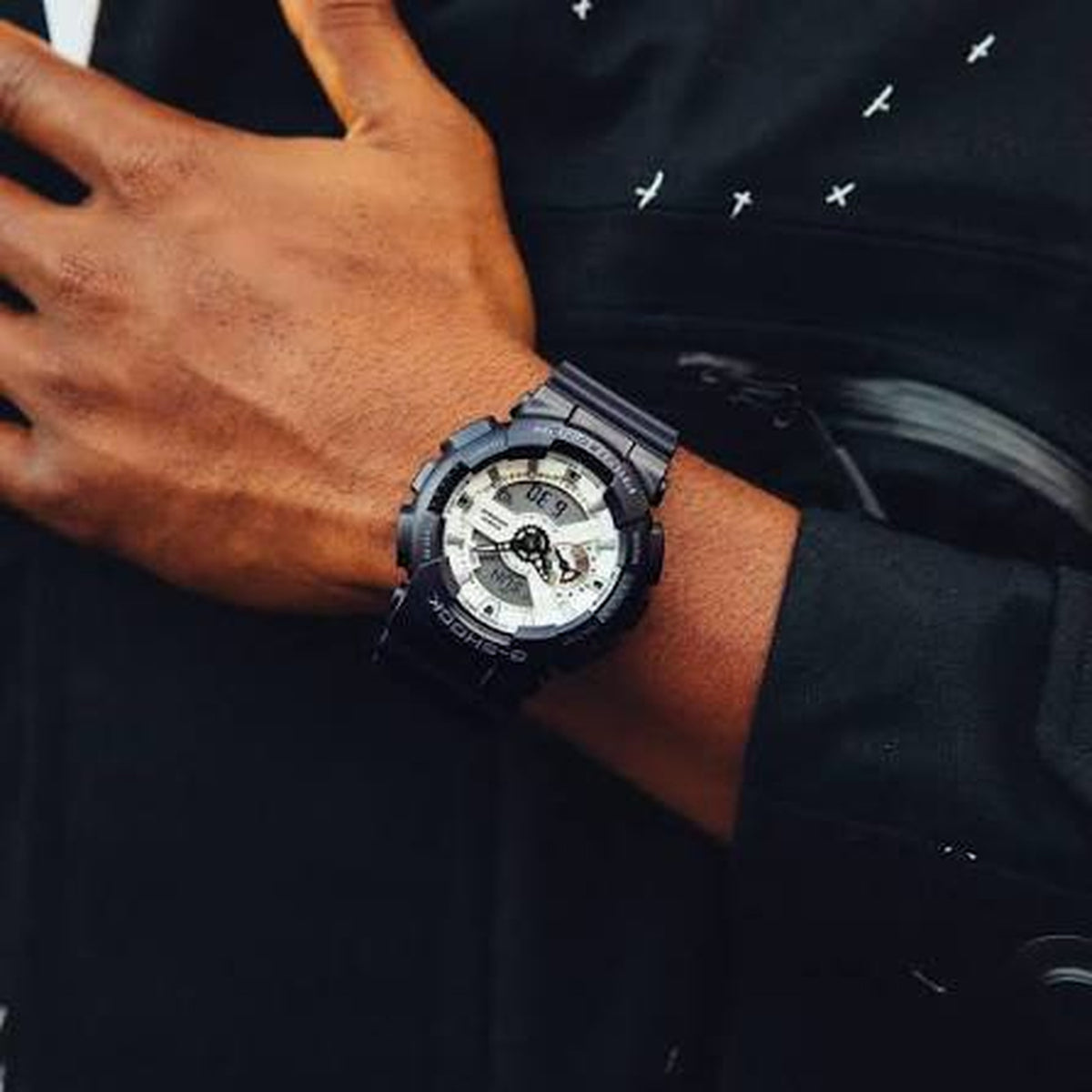 Casio G-Shock GA-110WD-1ADR – Ana-Digi Sport Watch with White Dial