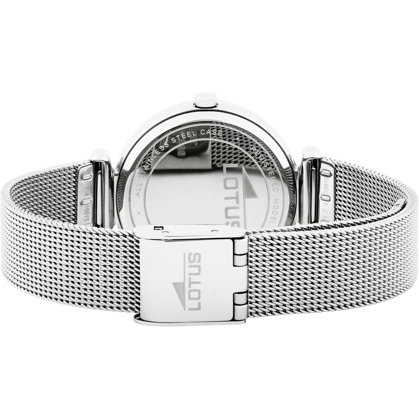 Vista trasera del reloj Lotus 18708/1 Trendy con brazalete de malla milanesa plateada y cierre desplegable grabado con el logotipo Lotus