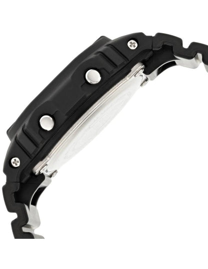 Reloj Casio G-Shock negro digital con correa de resina, vista lateral del perfil de la caja