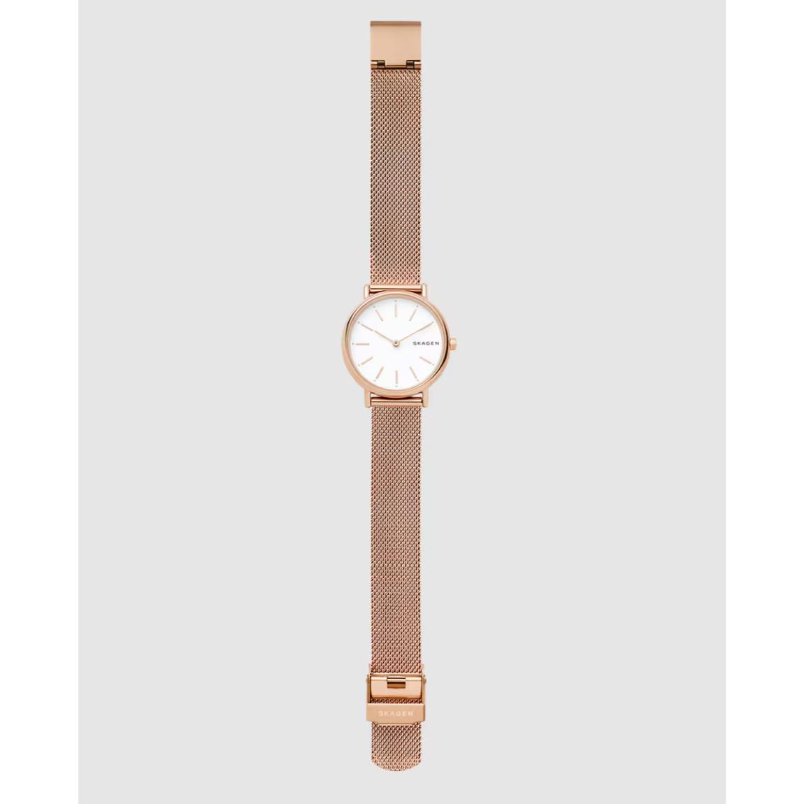 Vista frontal completa del reloj Skagen Signatur Lille SKW2694 para mujer, con esfera blanca minimalista y correa de malla milanesa en color rosa dorado.